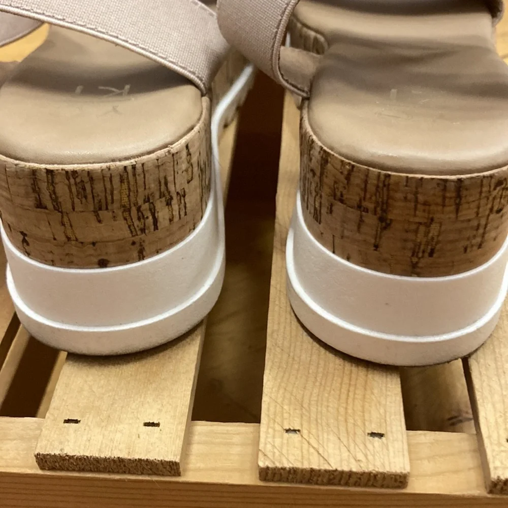 YOKI Wedge Sandals Size 6.5